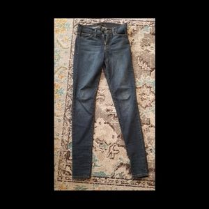 Perfect condition dark wash skinny jeans